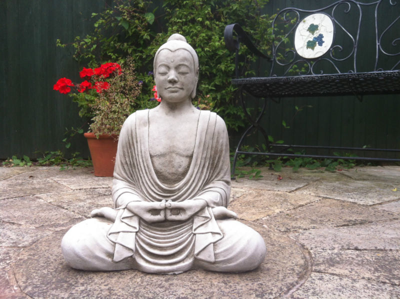 (NEW) CALM SITTING BUDDHA Great Garden Stone OrnamentsGreat detail